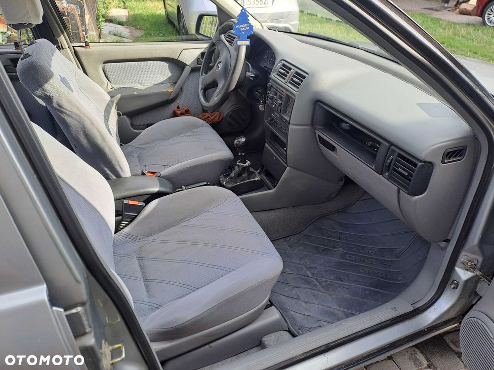 Opel Vectra - 6