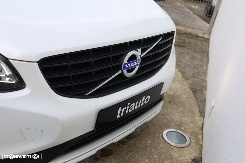 Volvo XC 60 2.0 D4 VOR Geartronic - 27