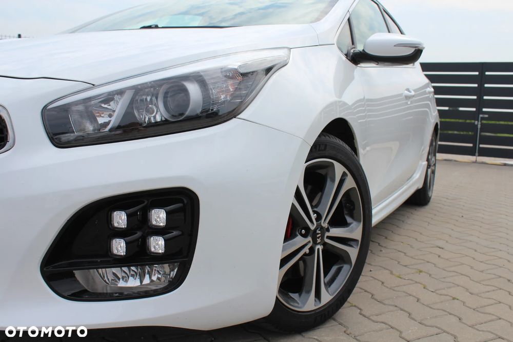 Kia Ceed 1.0 T-GDI ISG GT Line - 32