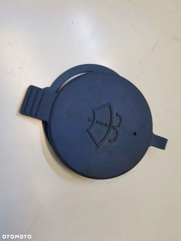 KOREK zbiorniczka spryskiwaczy Mercedes Benz CLS W218 A1718690108