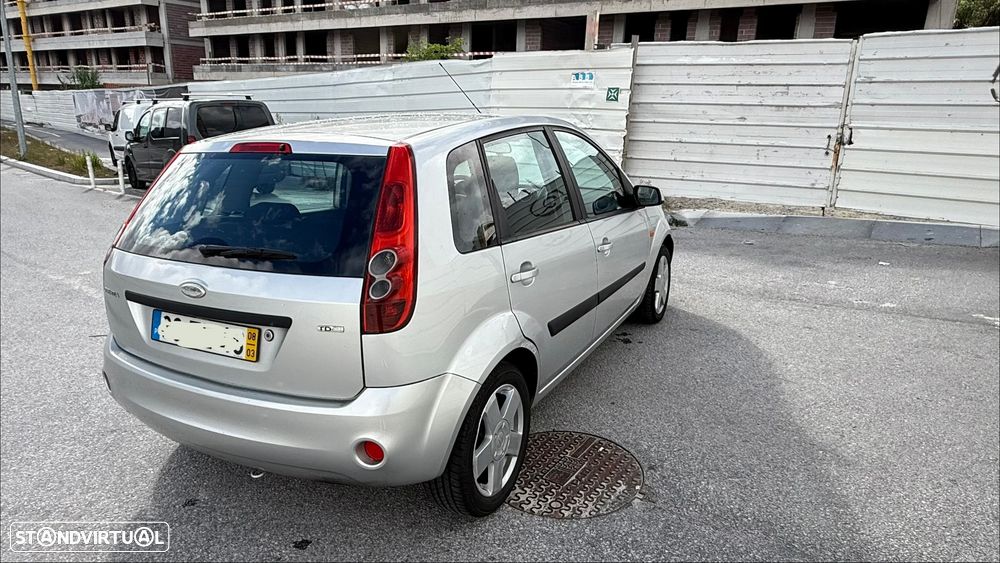 Ford Fiesta 1.4 TDCI Ghia - 3
