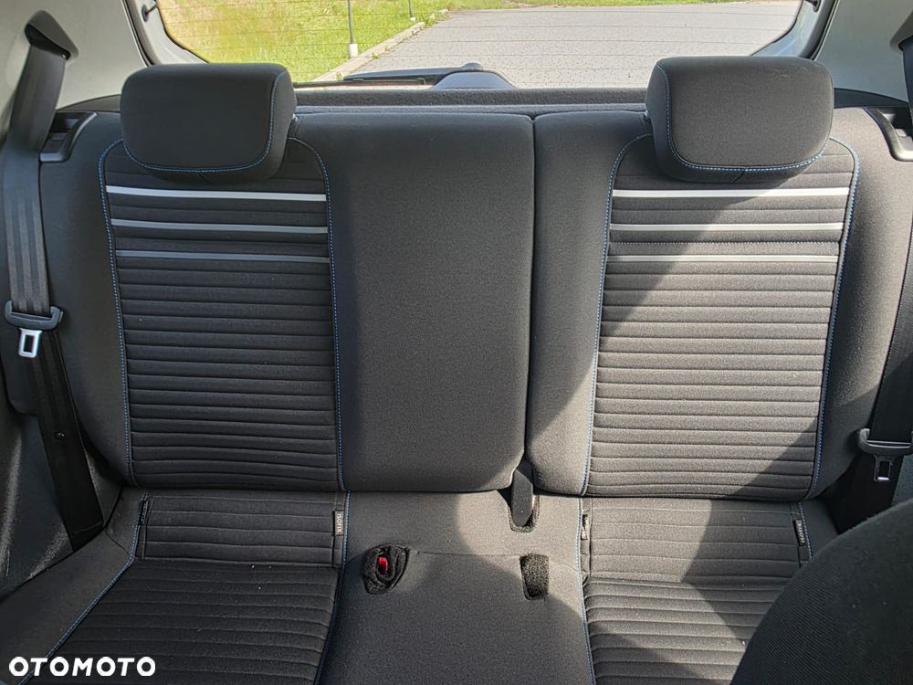 Volkswagen up! - 10