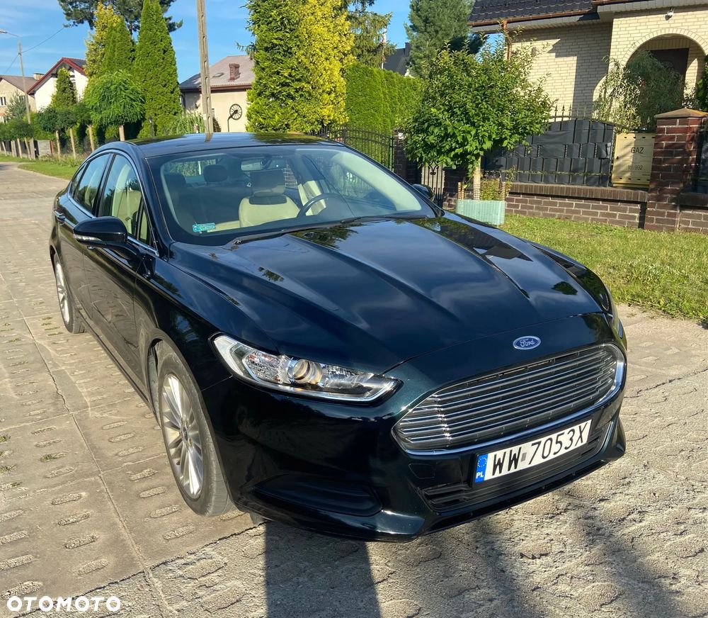 Ford Fusion 2.0 EcoBoost Titanium - 4