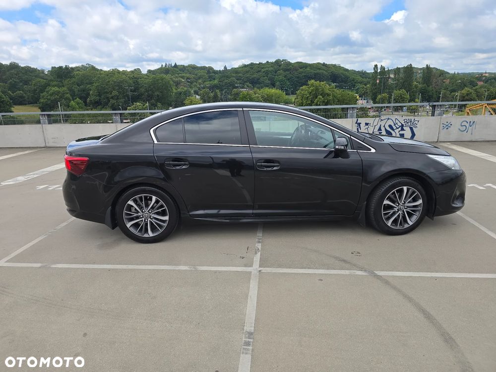 Toyota Avensis 1.8 Premium MS - 7