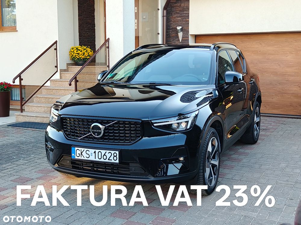 Volvo XC 40 T2 Plus Dark - 1