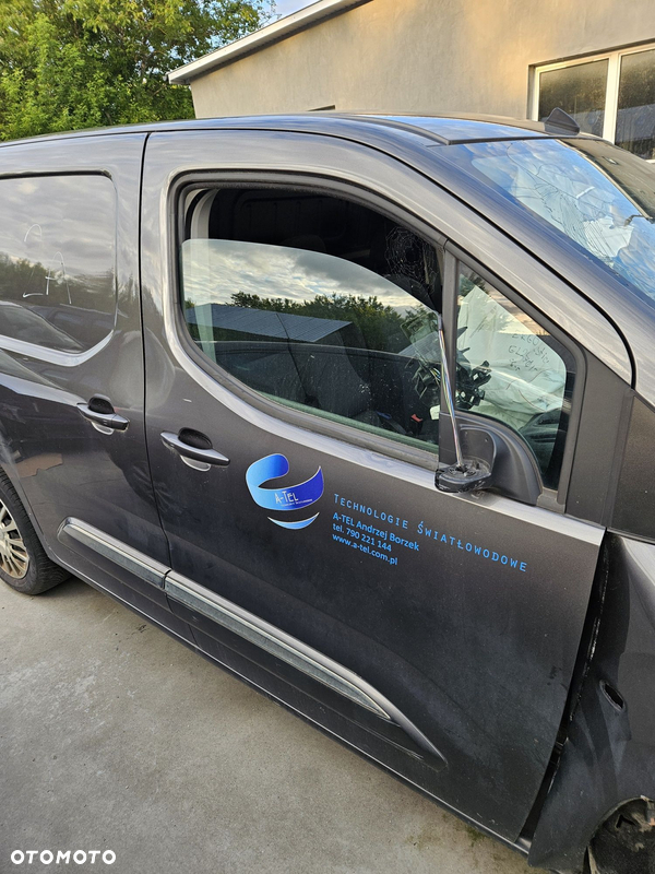 Toyota Proace City dzrwi prawe przód