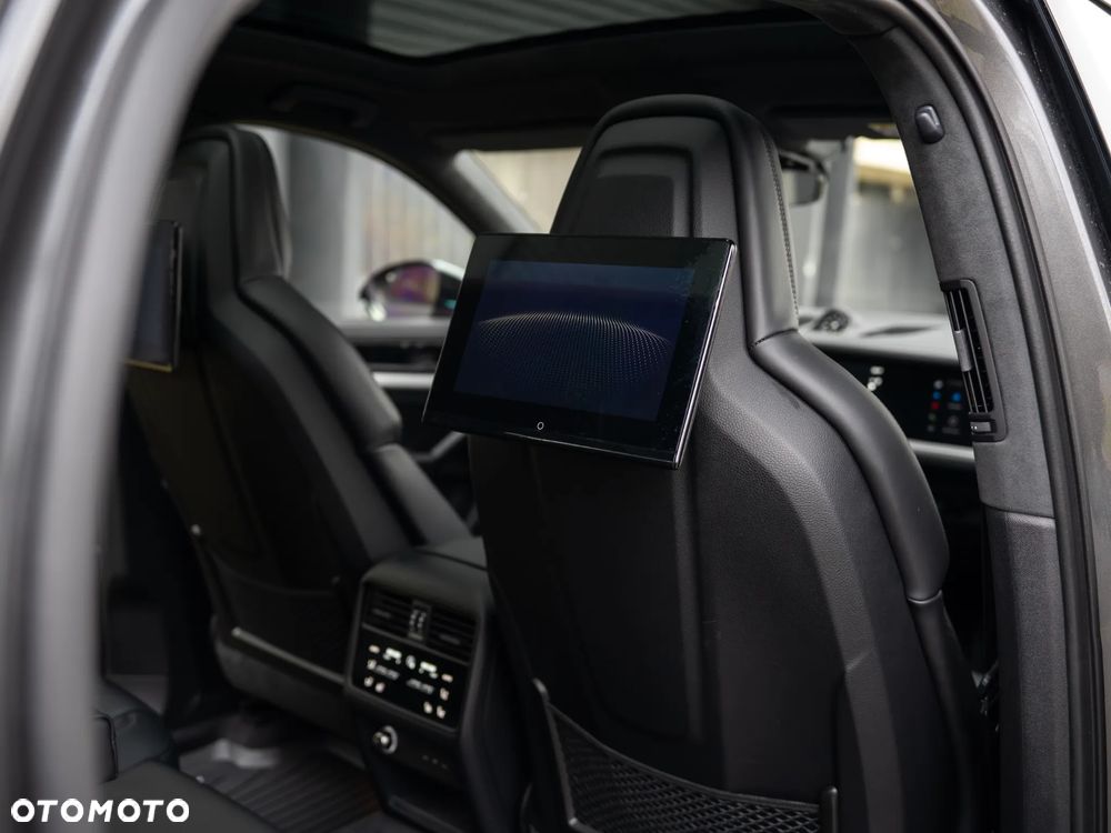 Porsche Cayenne - 15