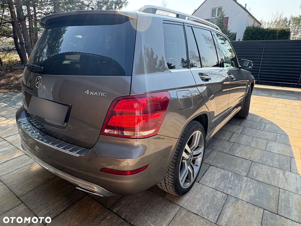 Mercedes-Benz GLK 350 4-Matic - 10