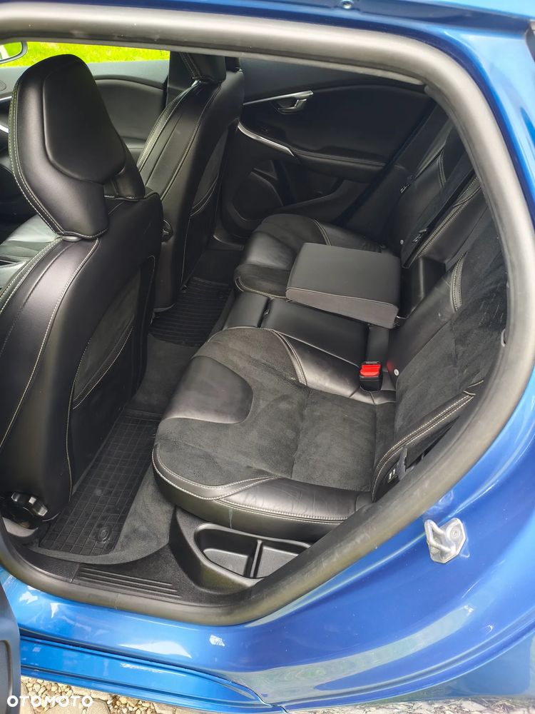 Volvo V40 T2 Drive-E R-Design Momentum - 10