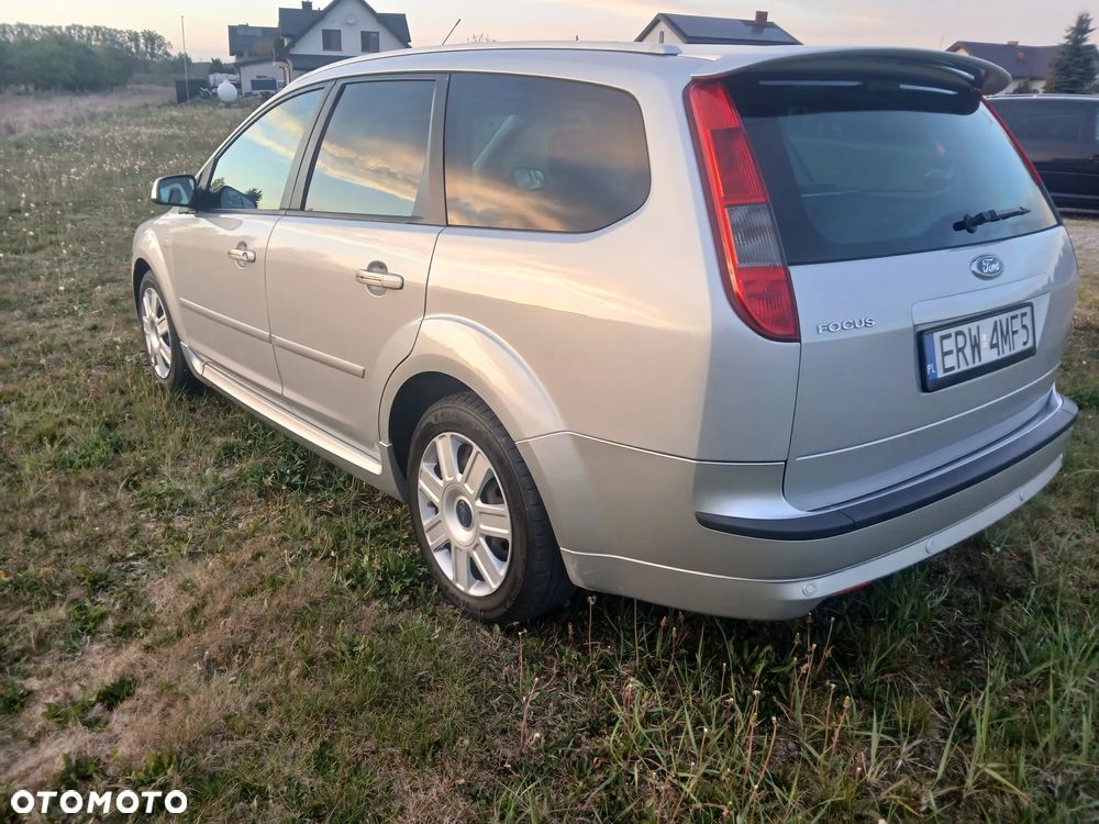Ford Focus - 11