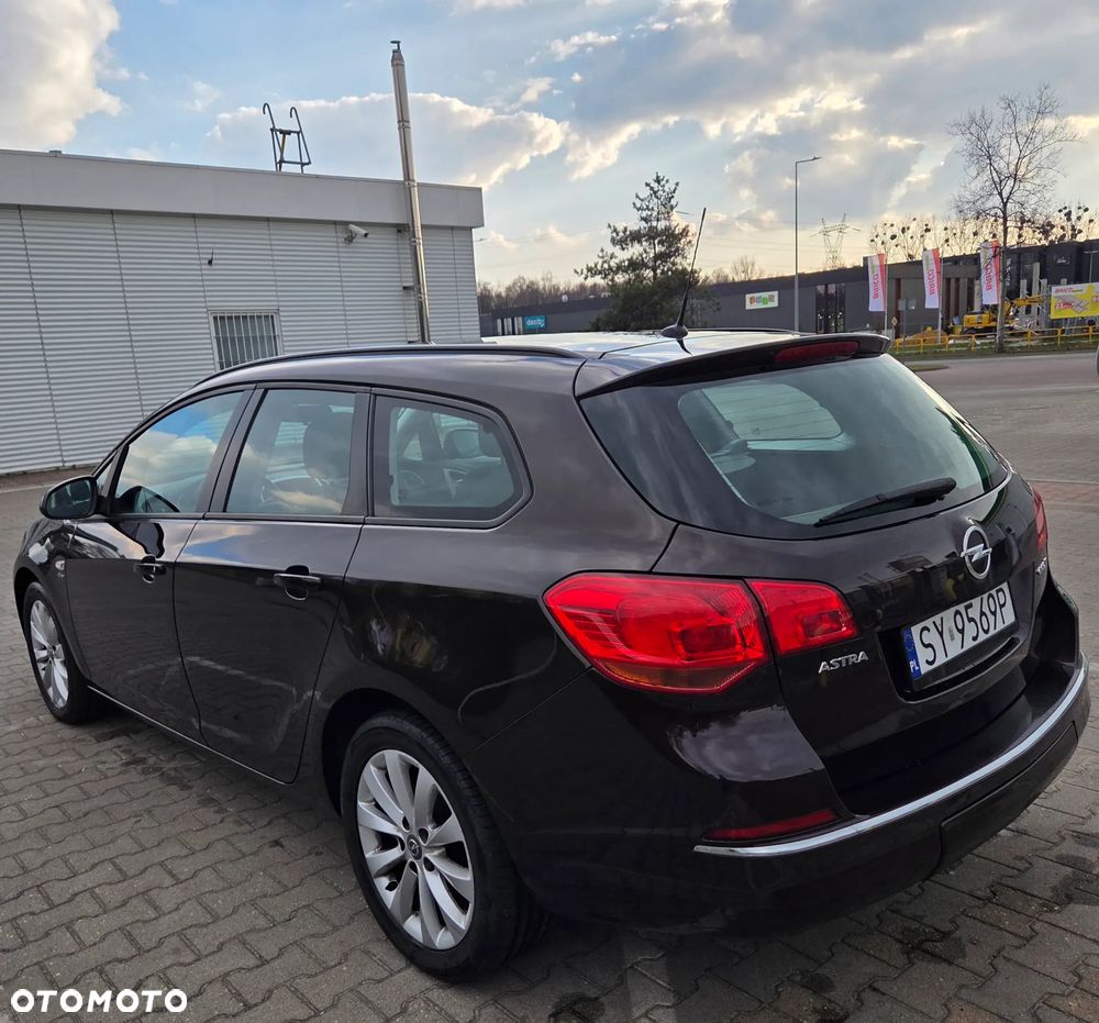 Opel Astra 1.7 CDTI Cosmo - 3