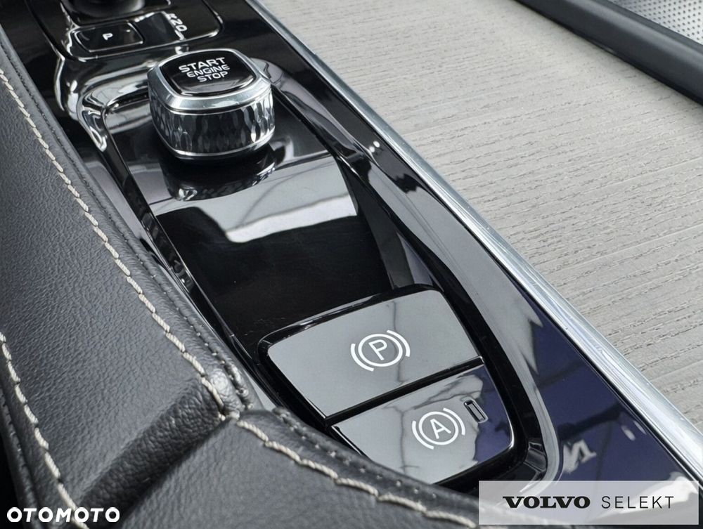 Volvo XC 90 - 24