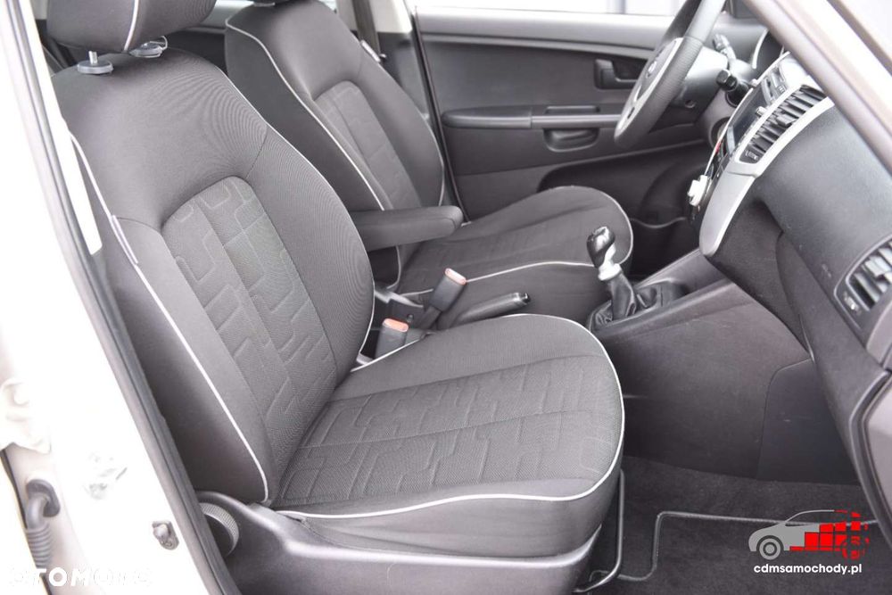 Kia Venga - 20