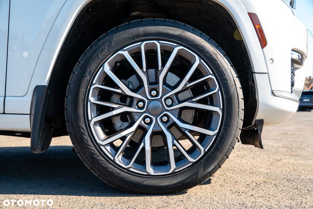 Jeep Grand Cherokee 5.7 V8 HEMI Summit - 10