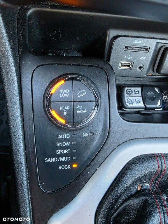 Jeep Cherokee 3.2 V6 Pentastar Active Drive Lock Autom Trailhawk - 16