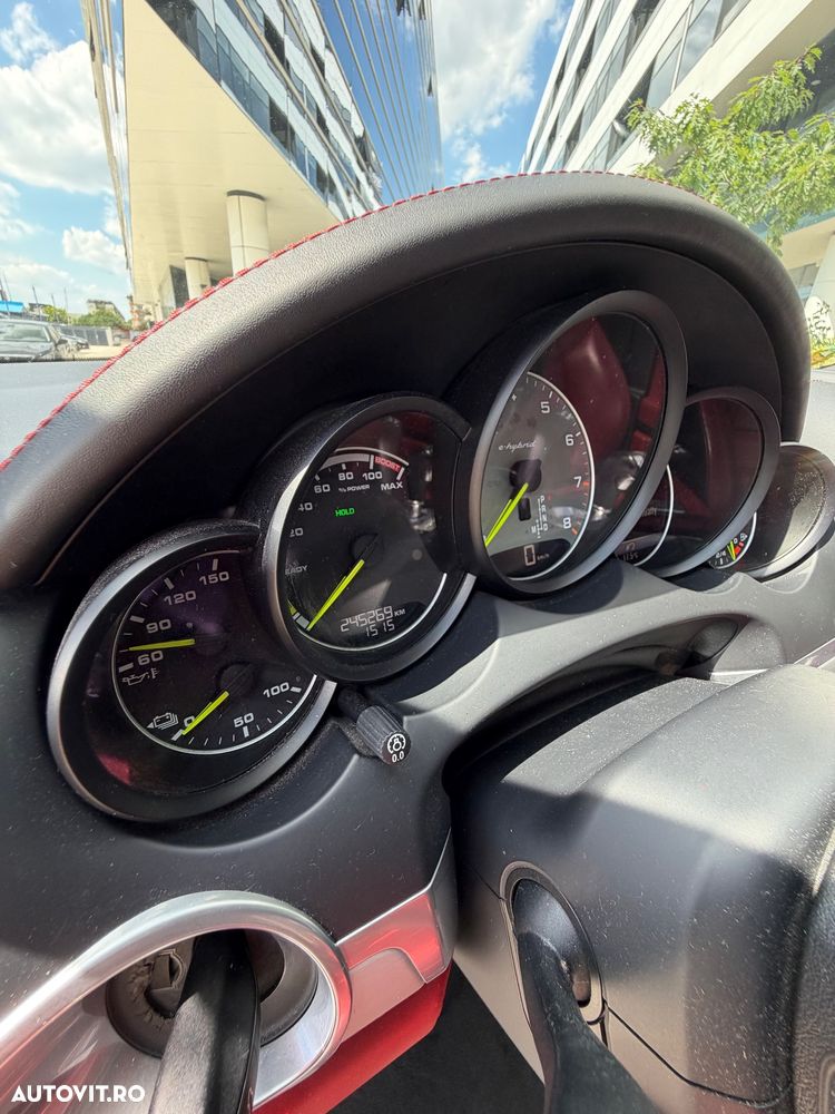 Porsche Cayenne - 13