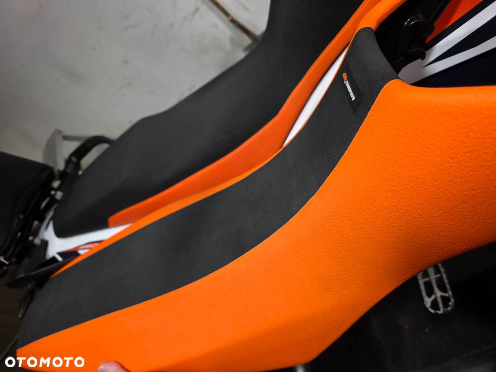 KTM Adventure 890 - 13