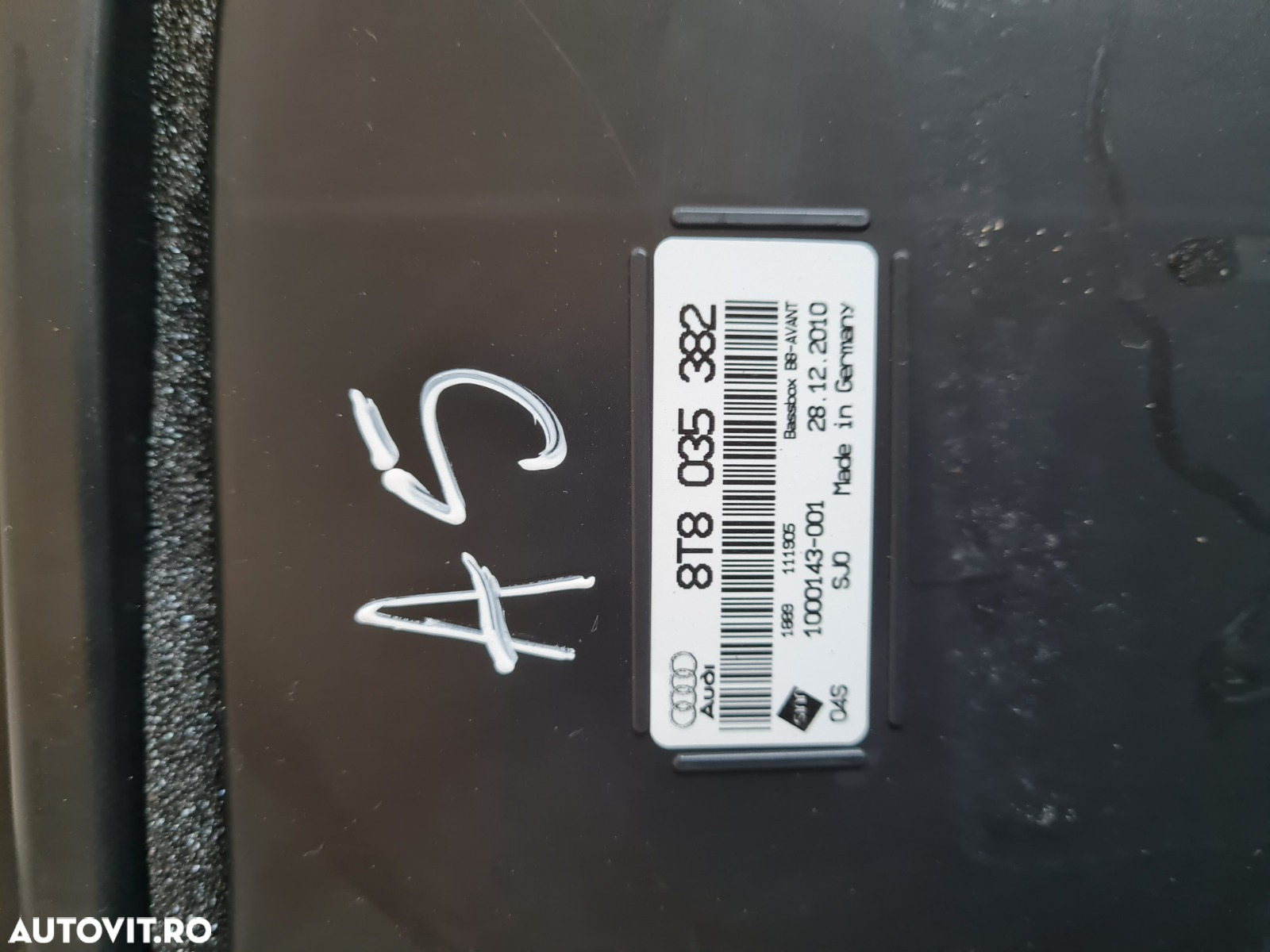 Subwoofer Tub De Bass Audi A5 8T An 2007-2008-2009-2010-2011-2012-2013-2014-2015 Cod 8T8035382 Dezmembrez Audi A5 8T 2.7 Tdi Euro 5 Motor CGKA Cutie Automata MMW Bixenon Volan Stanga - Dezmembrari Arad - 8