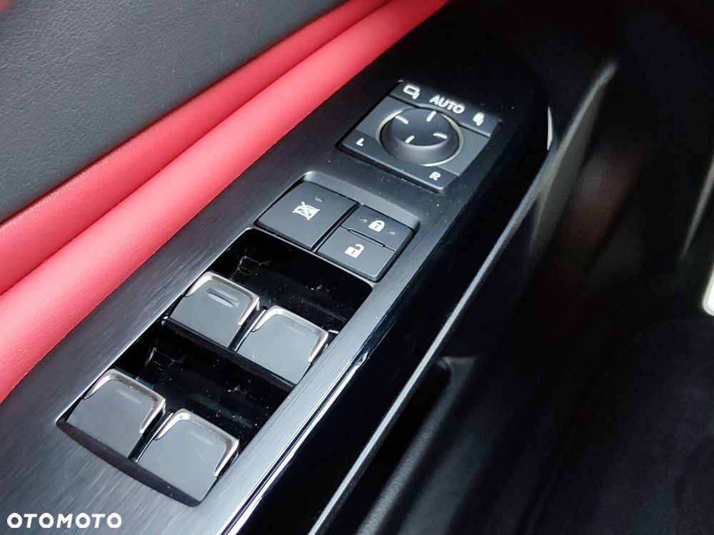 Lexus ES 300h F Sport Edition - 30