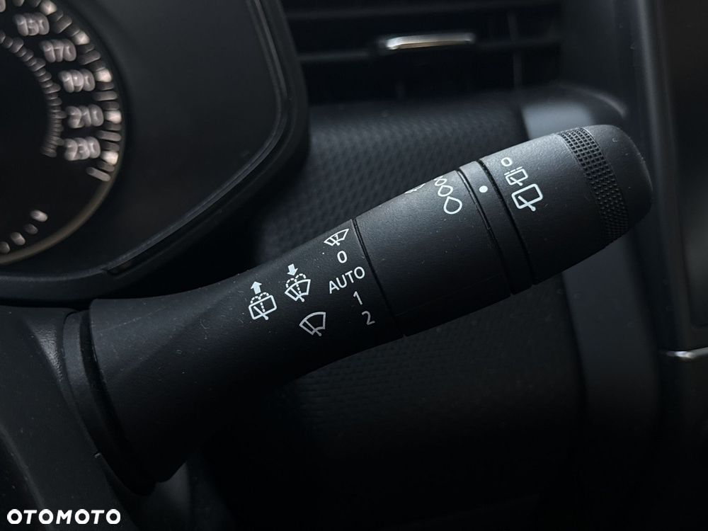 Renault Clio 1.0 TCe Equilibre - 29
