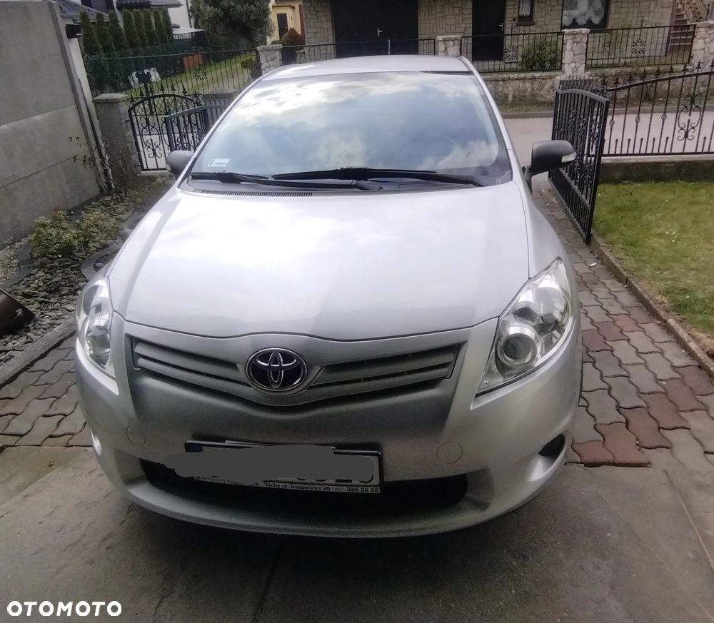 Toyota Auris 1.4 D-4D Terra EU5 - 2
