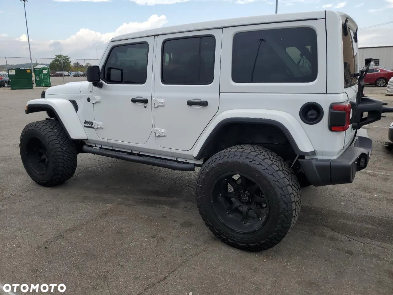 Jeep Wrangler - 4