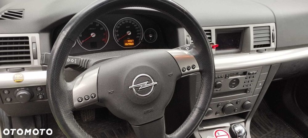 Opel Vectra - 8
