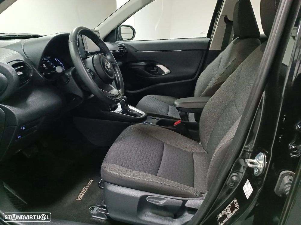 Toyota Yaris Cross 1.5 HDF Comfort Plus - 11