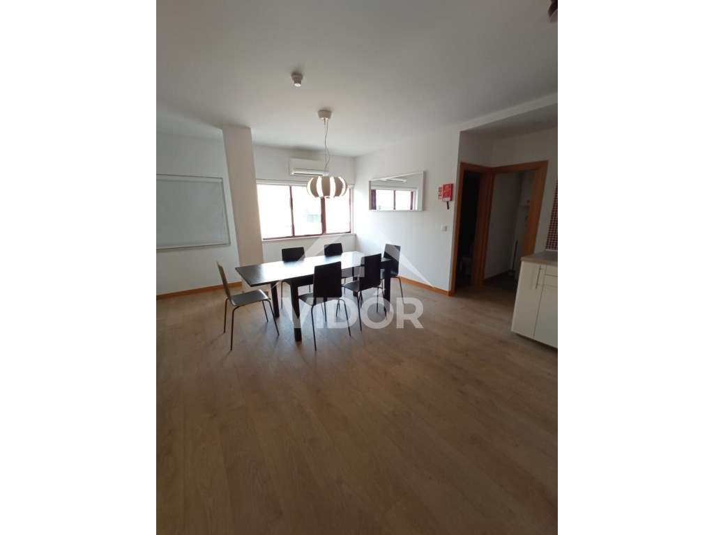 Estúdio T3 junto à Boavista - c/ licença AL - Grande imagem: 2/9