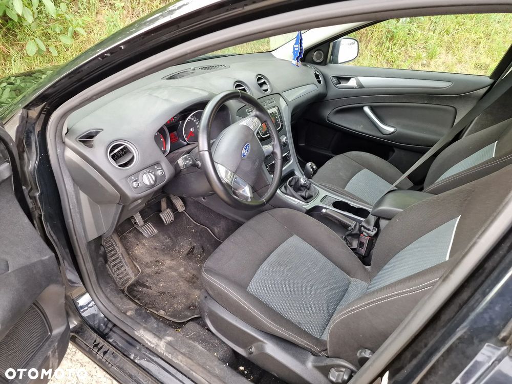 Ford Mondeo 2.0 TDCi Ghia - 7