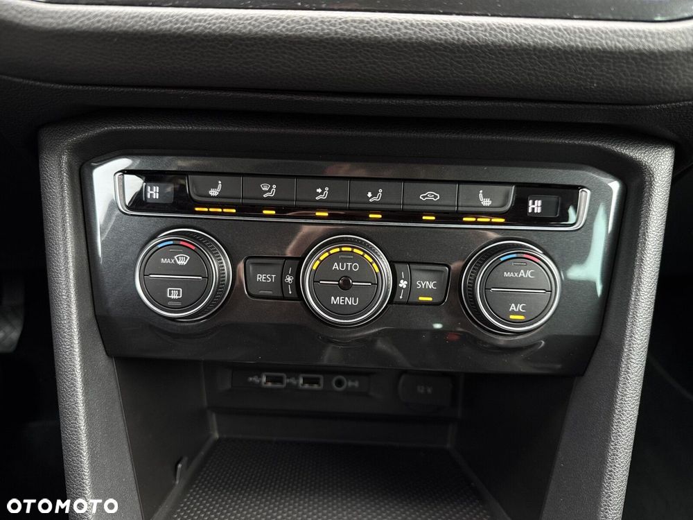 Volkswagen Tiguan 1.5 TSI EVO Comfortline - 25