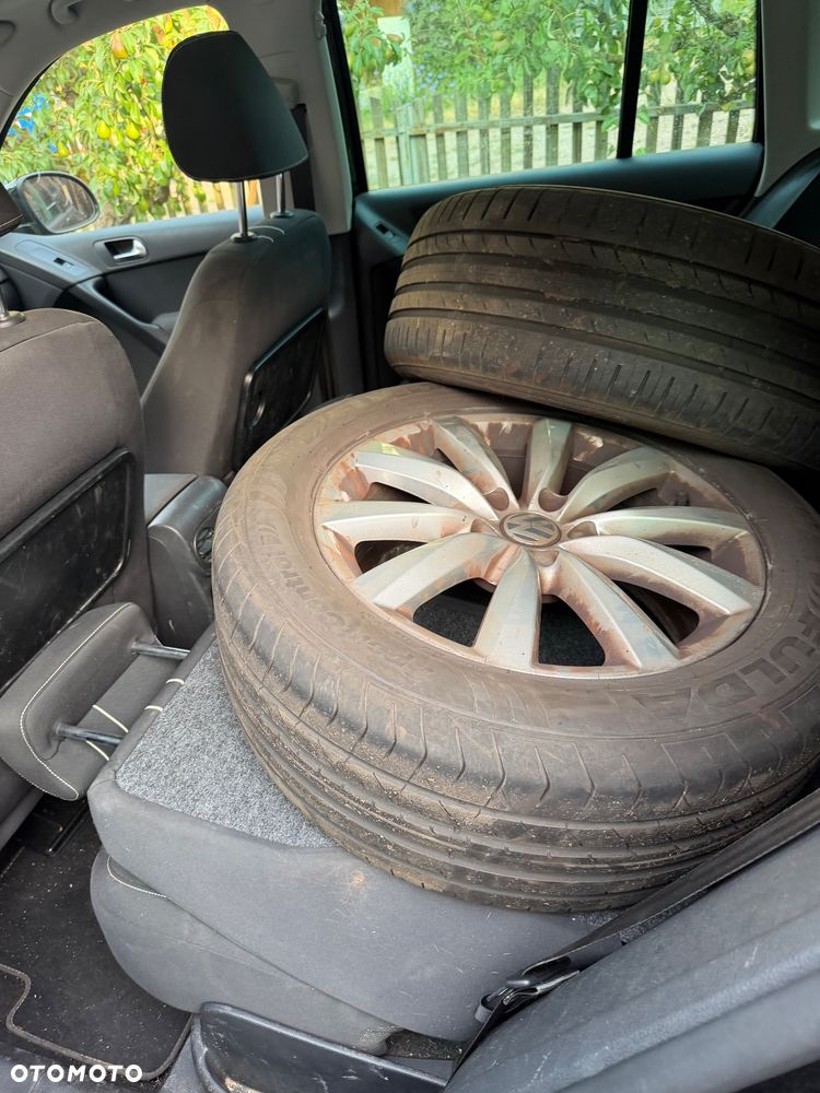 Volkswagen Tiguan - 13
