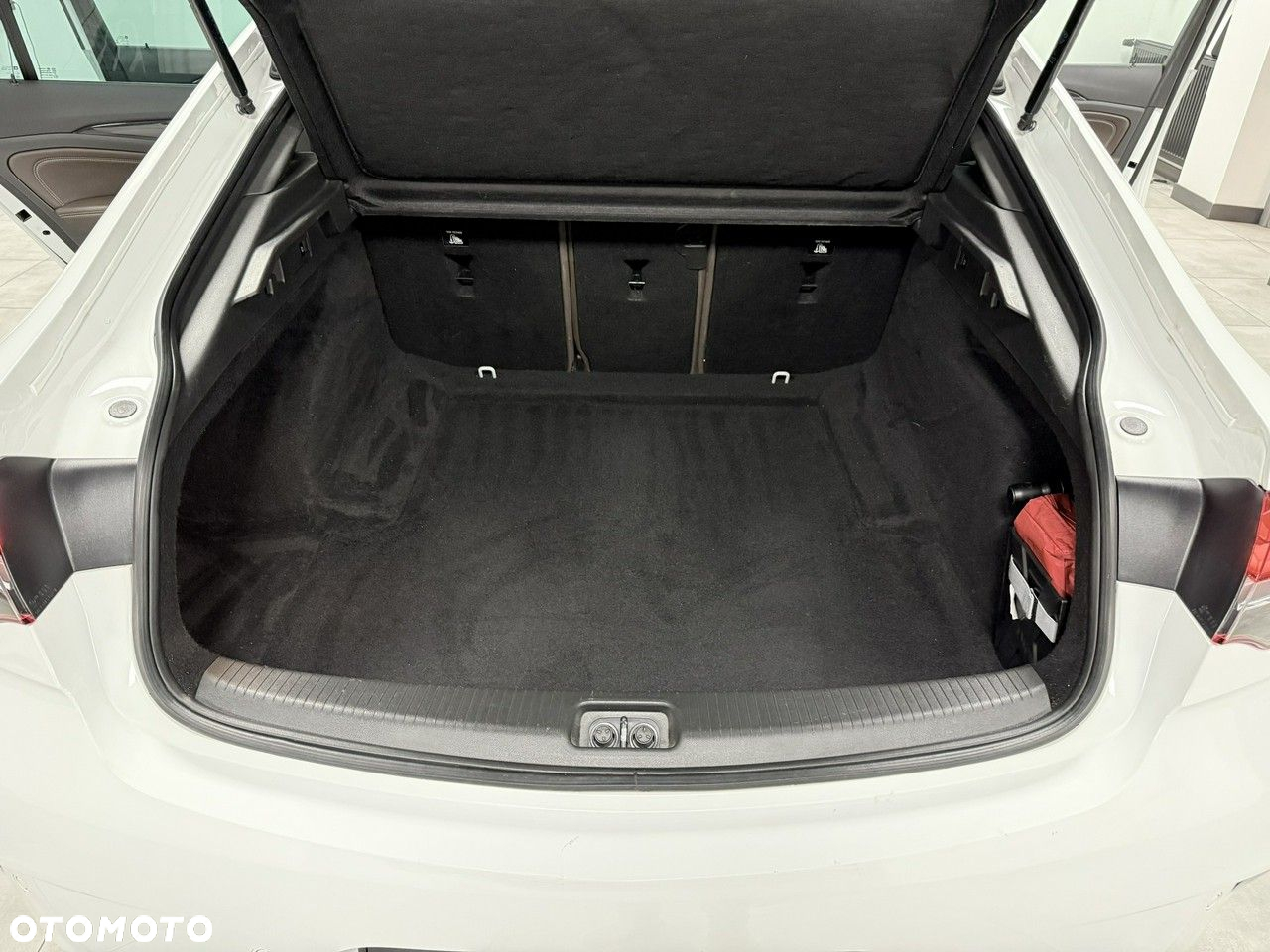 Opel Insignia Grand Sport 2.0 BiTurbo D 4x4 Automatik GSI - 29