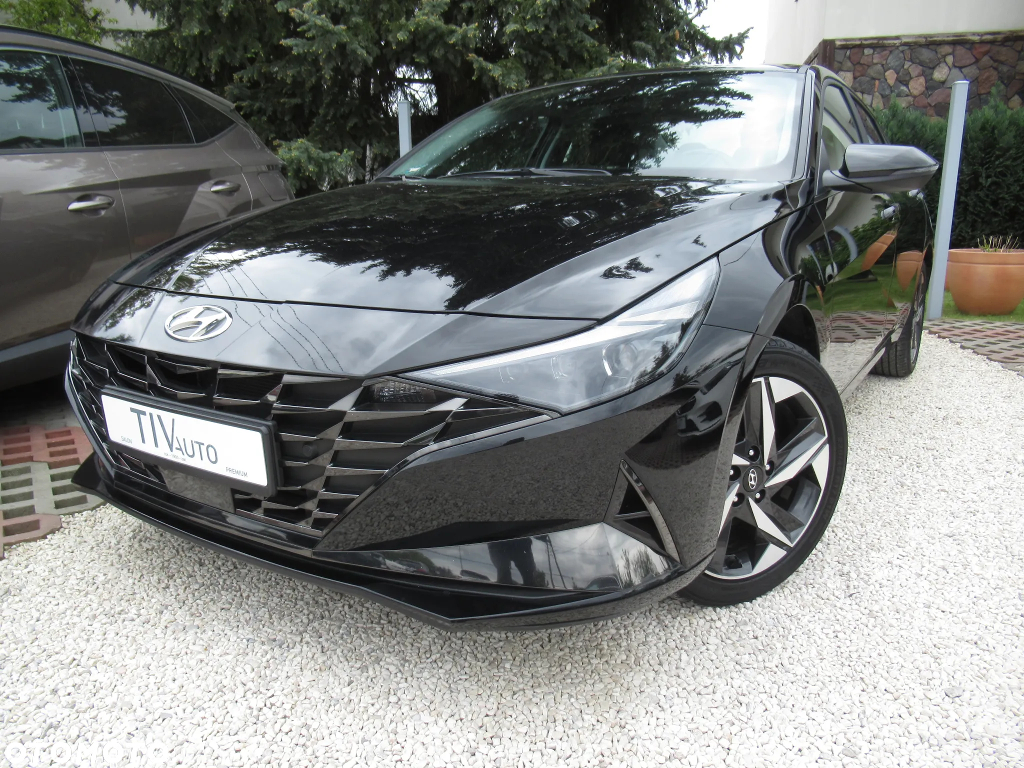 Hyundai Elantra 1.6 Executive CVT - 2