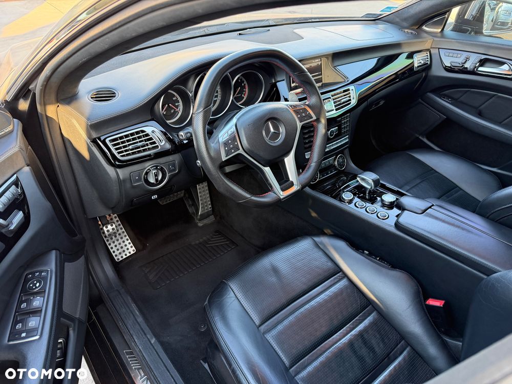 Mercedes-Benz CLS - 23