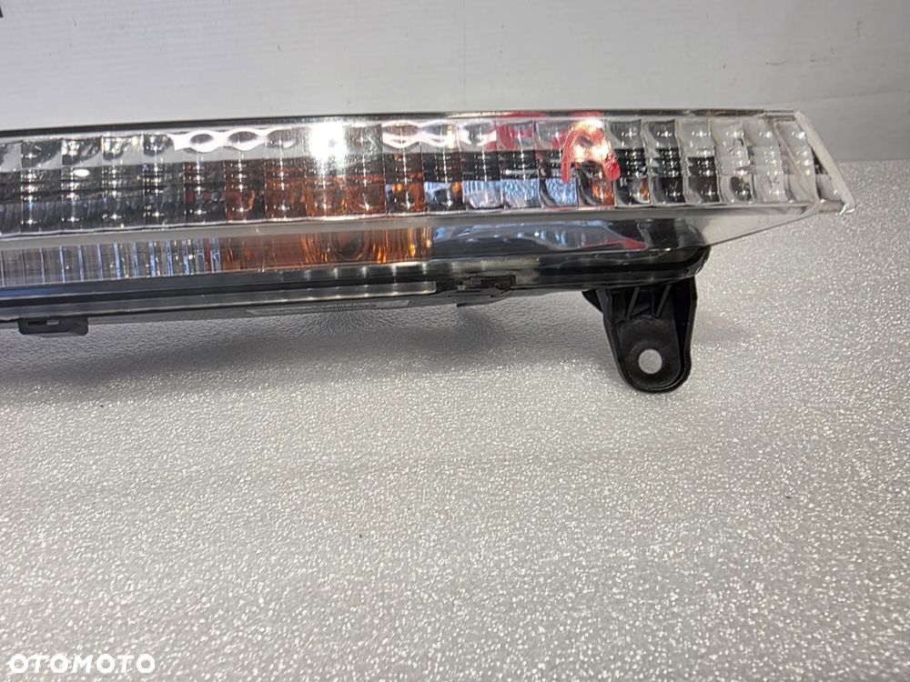 AUDI Q7 4L0 06-09 LEWY / PRAWY KIERUNKOWSKAZ NR 4L0953042 / 89313125 , 89313119 NR AUKCJI KB65 - 7
