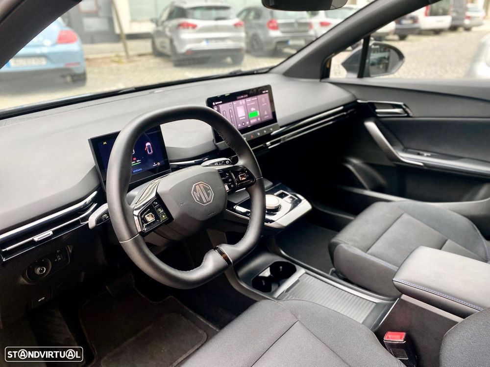 MG MG4 51 kWh Standard - 13