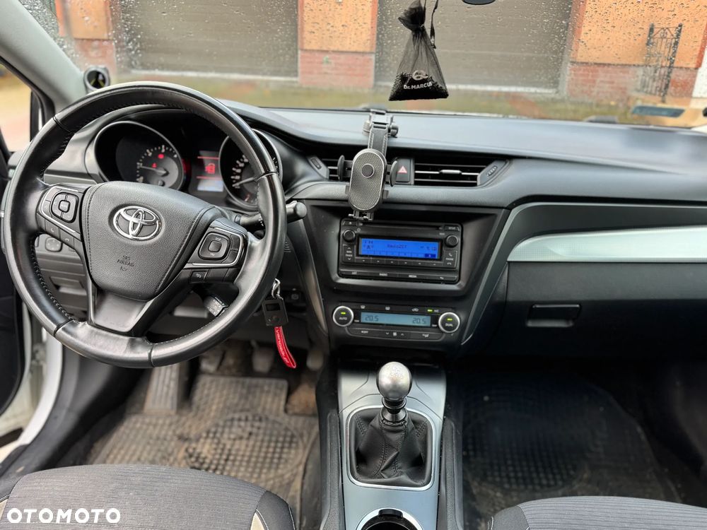 Toyota Avensis 2.0 D-4D Active Business - 7