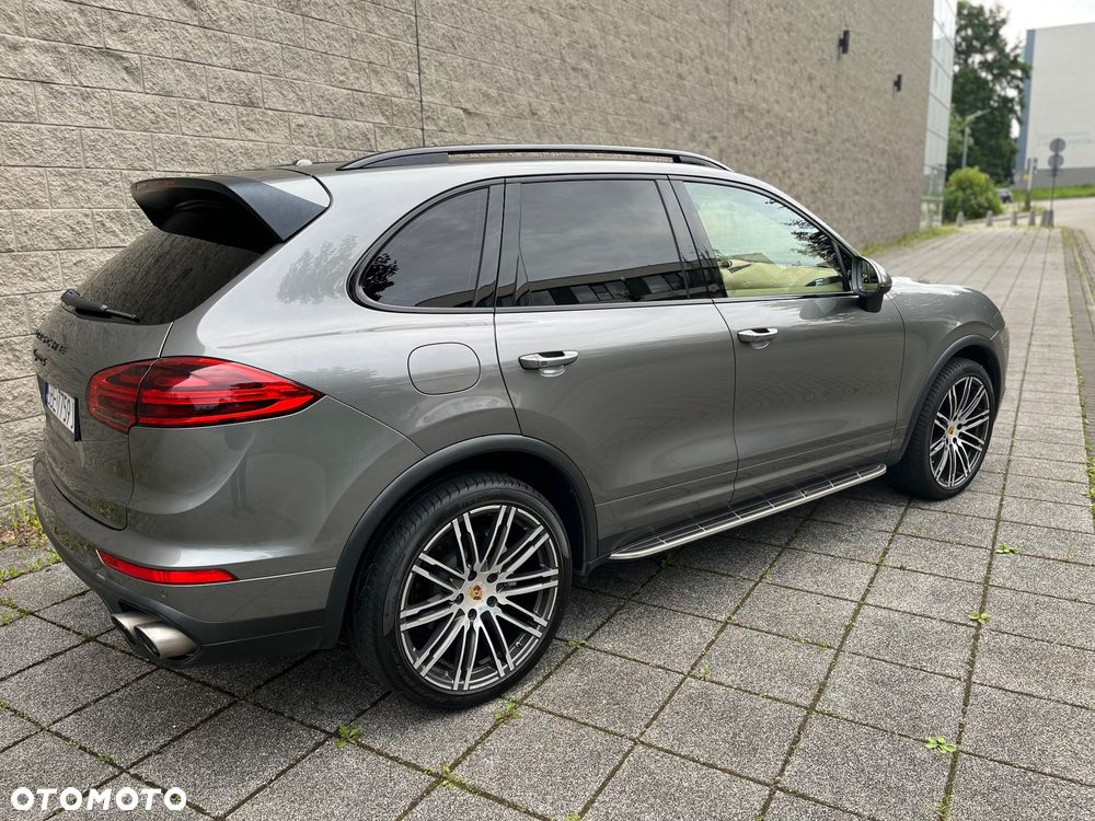 Porsche Cayenne S Platinum Edition - 5