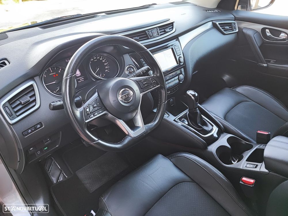 Nissan Qashqai 1.6 dCi Xtronic N-Connecta - 8