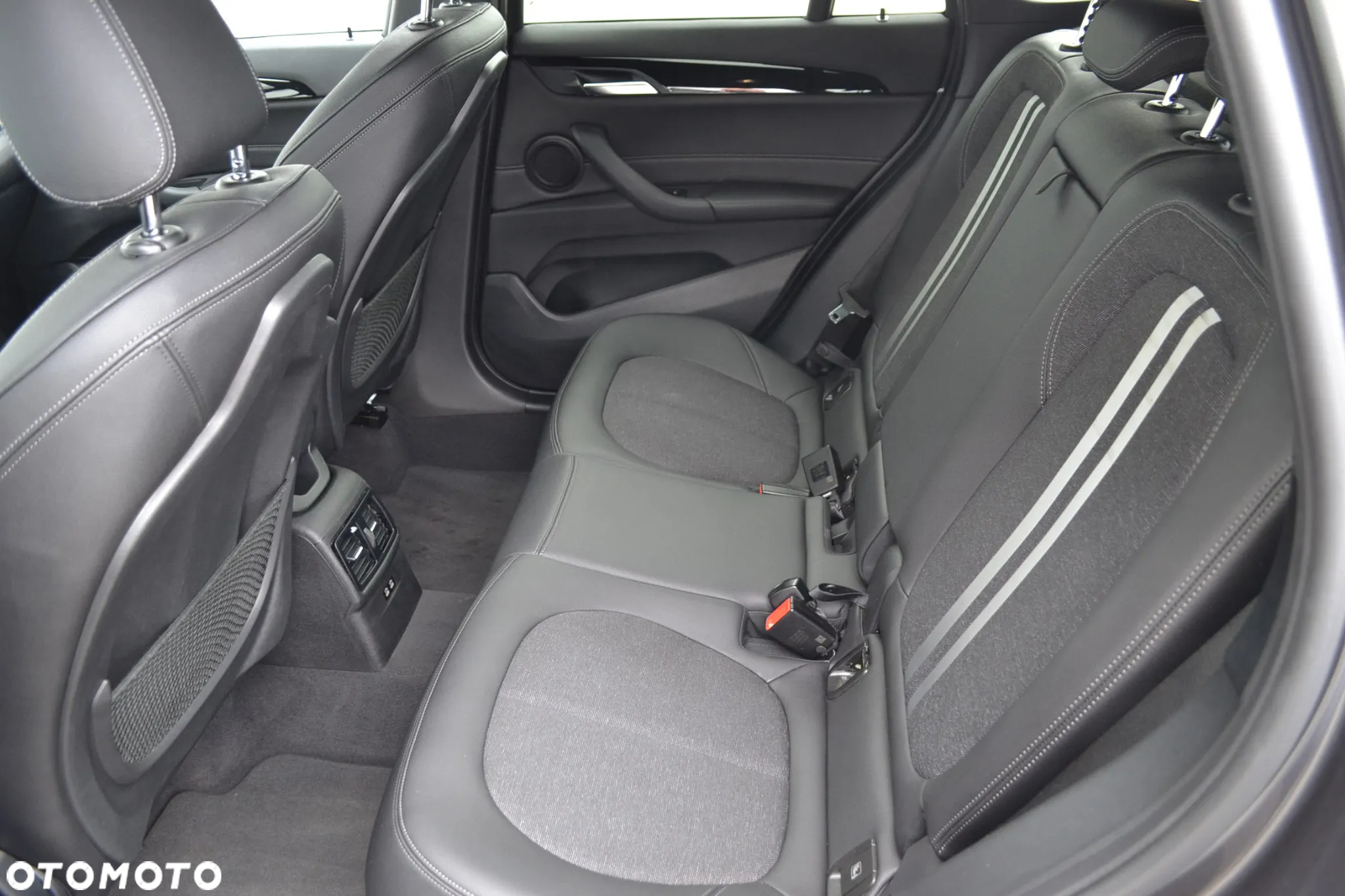 BMW X1 sDrive18i Advantage - 8