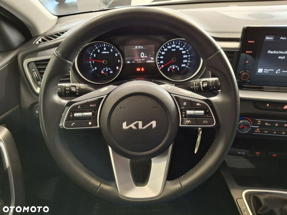 Kia Ceed 1.5 T-GDI M - 15