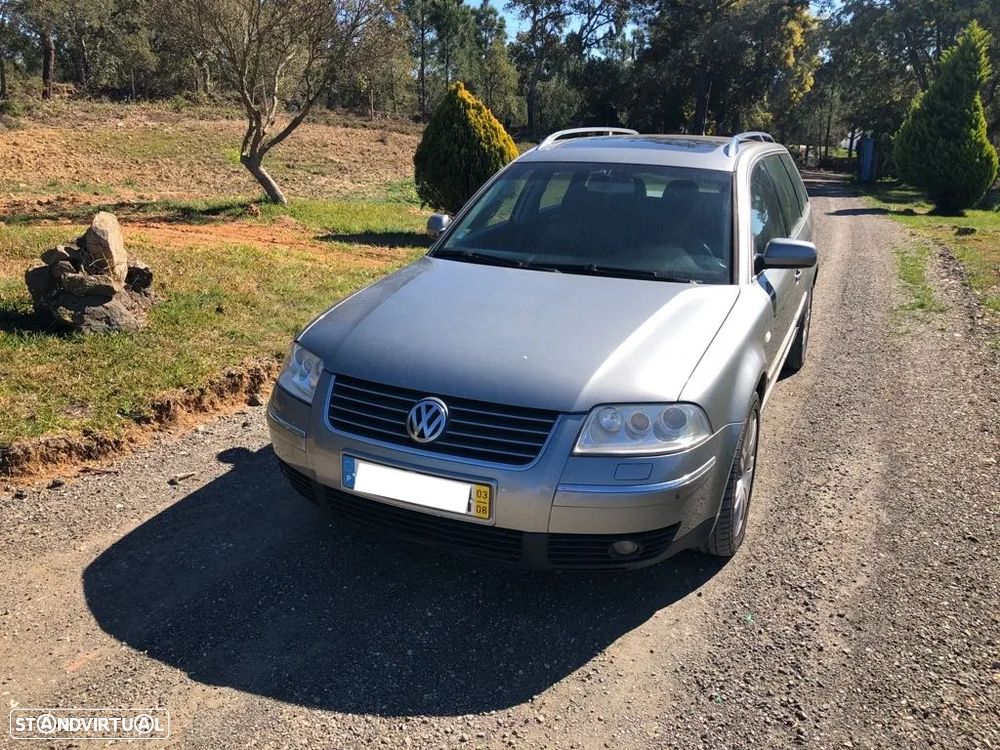 VW Passat Variant 1.9 TDi Highline - 24