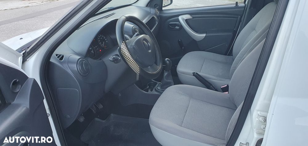 Dacia Logan Van - 11