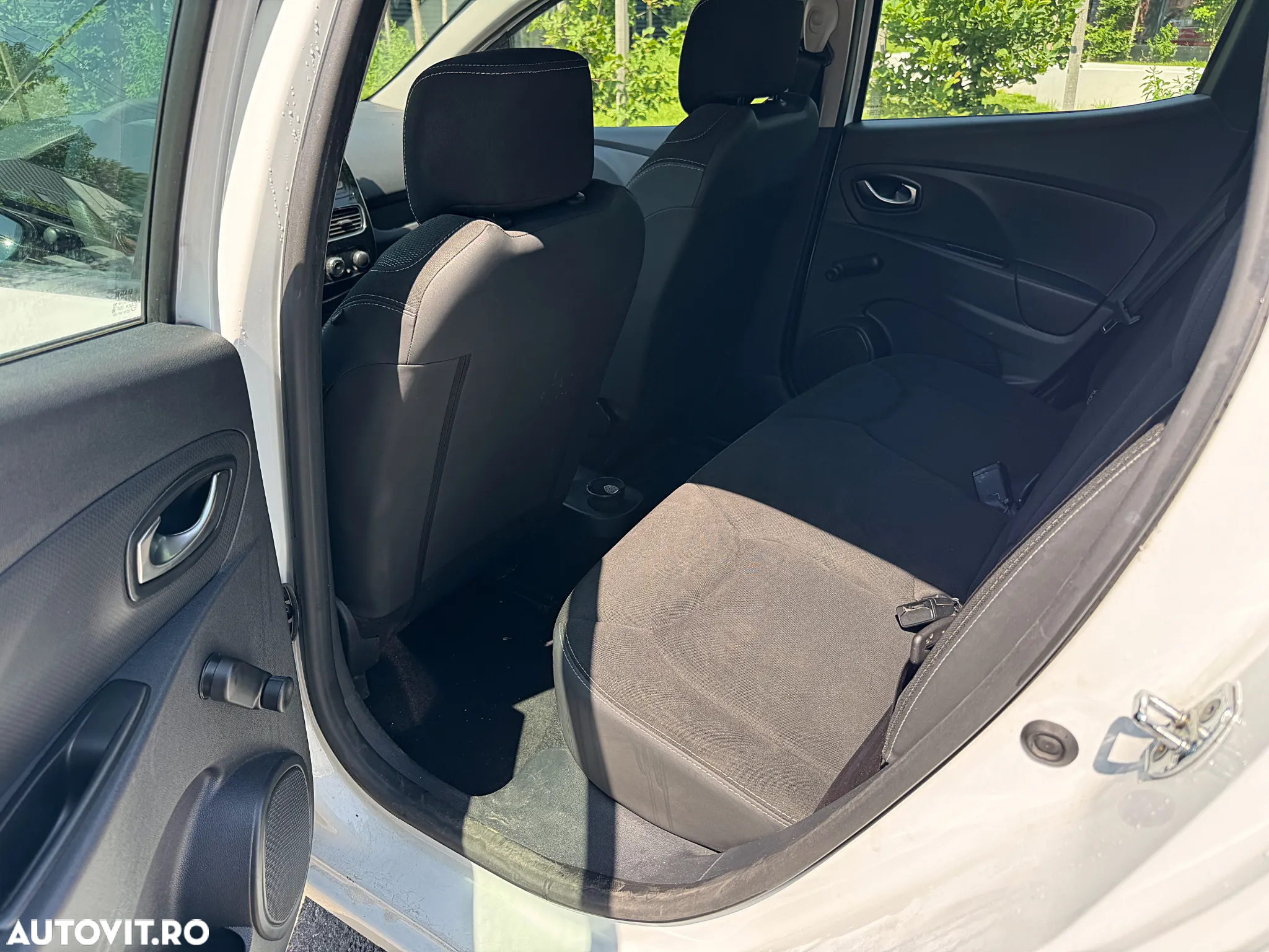 Renault Clio - 9