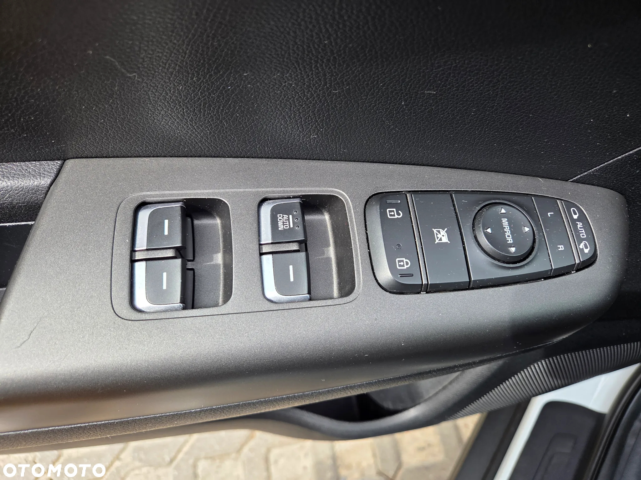 Kia Sportage 1.6 T-GDI L 4WD - 10