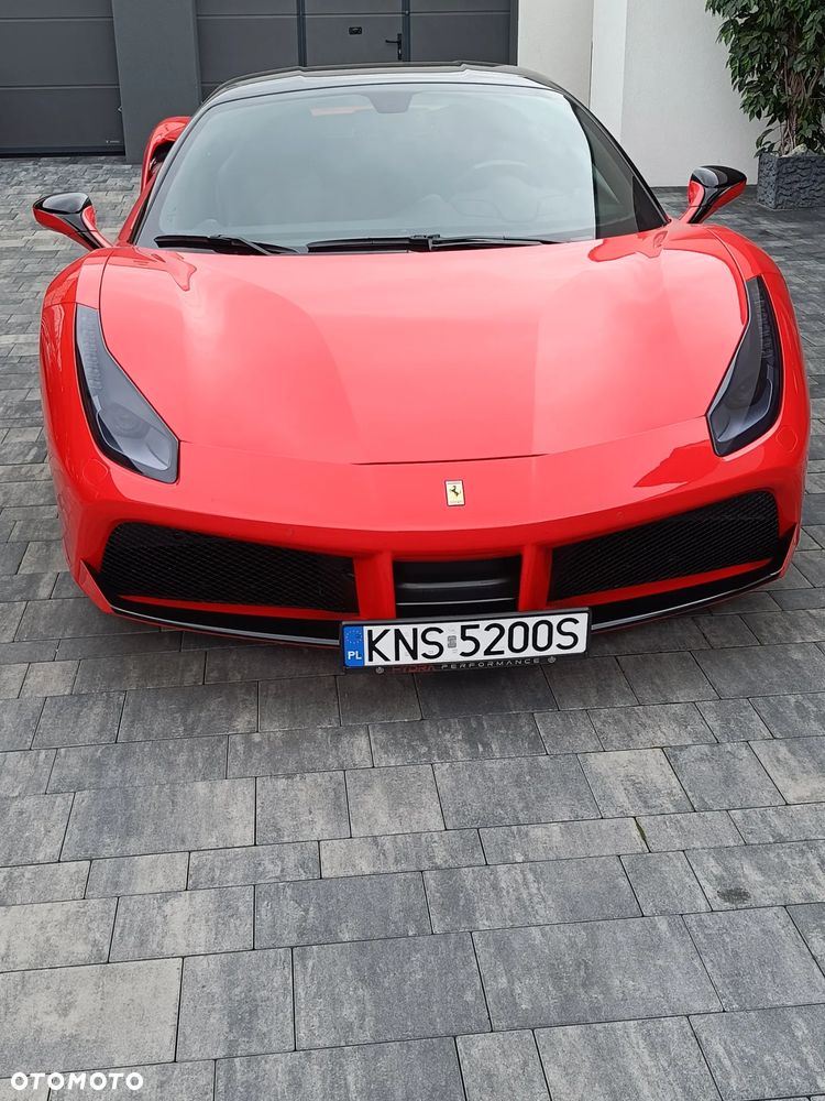 Ferrari 488 - 4