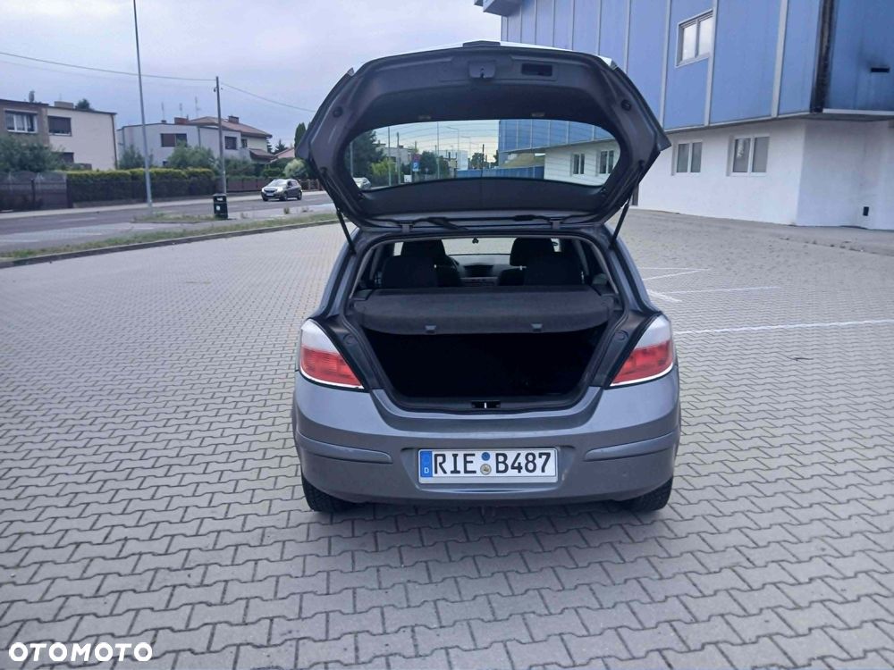 Opel Astra 1.6 - 10