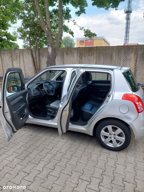 Suzuki Swift 1.3 Comfort - 2