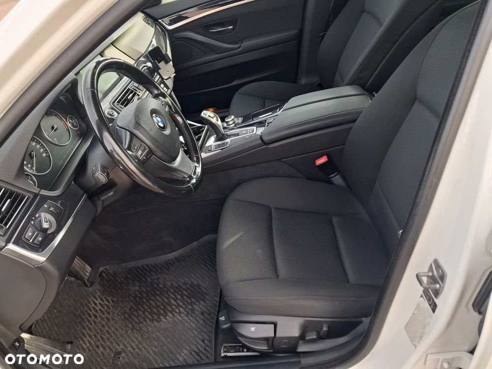 BMW Seria 5 - 11